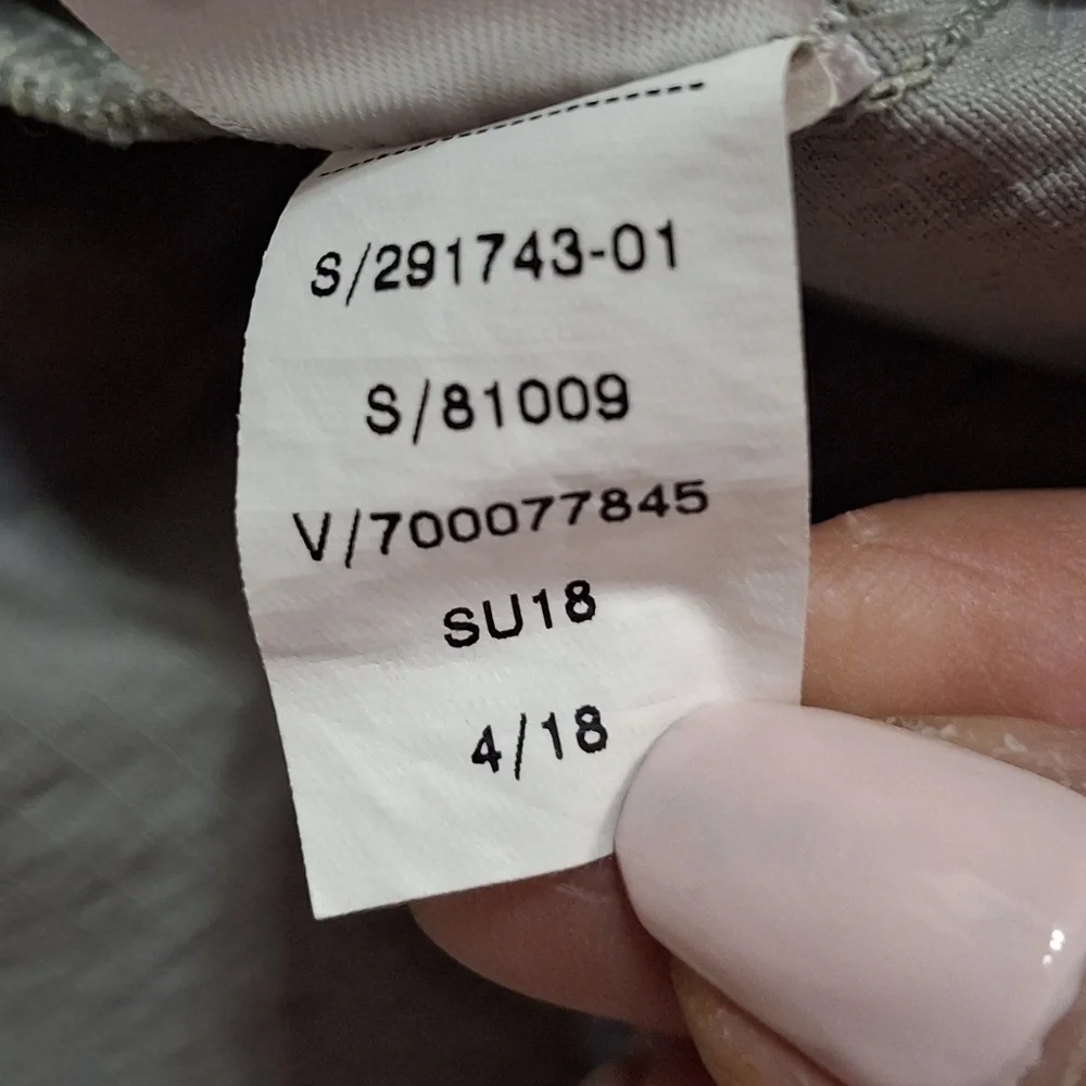 Athleta Mod Trekkie Crop Pants 291743-01 Gray Nylon Zipper Ankle   Women Size 8